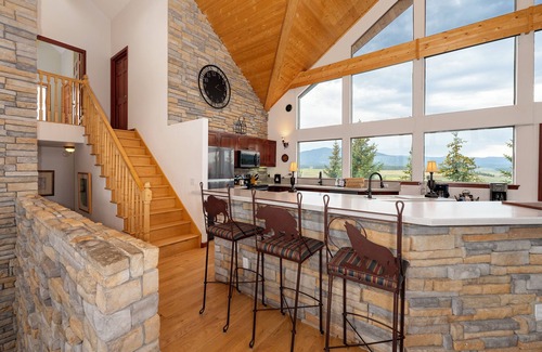 Tabernash House | Hidden River Ranch private hot tub, rustic private location