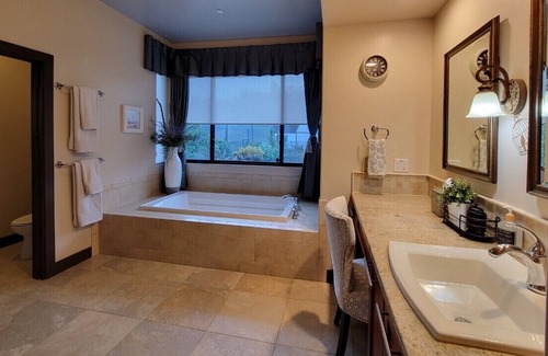 La Habra Heights House | hidden valley luxury master suite