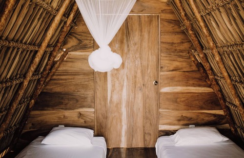 El Paredon Hotel | Hidden Wave