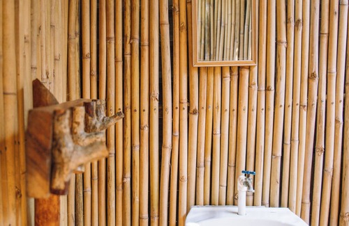 El Paredon Hotel | Hidden Wave