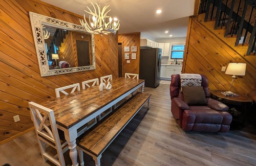 Hamlin Ski Chalet | Hideout large family chalet updated with pool table, darts, poker table & more!