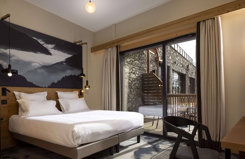 Les Menuires Hotel | Higalik Hotel