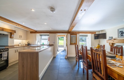 Penny Bridge House | High Brow Edge Farm House - Large house with a log-burner. Dog-friendly