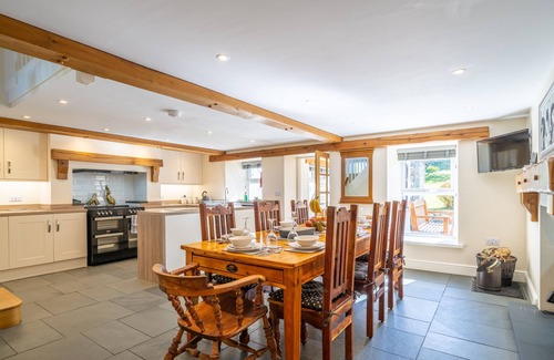 Penny Bridge House | High Brow Edge Farm House - Large house with a log-burner. Dog-friendly