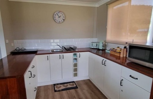 Kootingal Cottage | High Country cottage with beautiful views