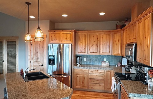 Powell Butte House | High desert home with mountain views