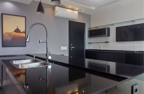 Ipanema Apartment | High level apartment, overlooking the Ipanema Sea and virgin Atlantic Forest
