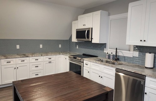 High Point Apartment | High Point Furniture Market Gem! 1 bed/bath studio apartment