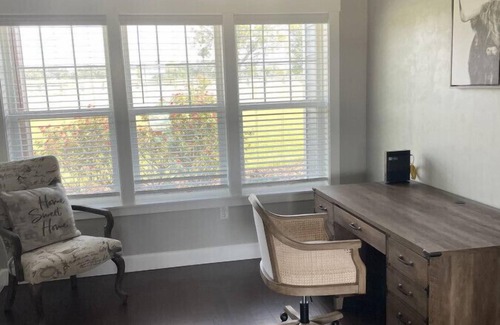 Alachua House | High Springs Farm · House in High Springs with Pool - Close to town