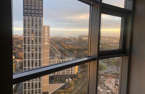Cardiff City Centre Apartment | High View Serviced Apartment