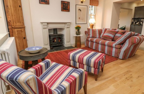 Penryn Cottage | HIGHER LITTLE LIDGEY, family friendly, with open fire in Penryn
