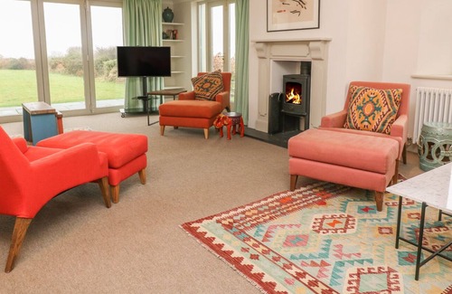 Penryn Cottage | HIGHER LITTLE LIDGEY, family friendly, with open fire in Penryn