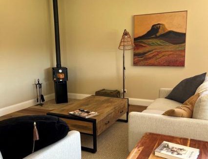 Eurunderee Villa | Highgrove Studio - in the Vineyards