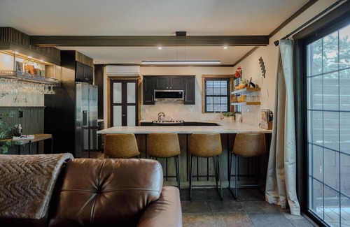 Evergreen Bed & Breakfast | Highland Haven Creekside Inn