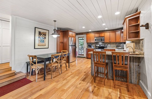Highlands Cabin | Highlands cabin on scenic pond, 6 min drive to downtown & pet friendly!