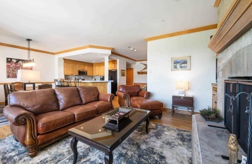 Highlands Townhomes Condo | Highlands Westview 209