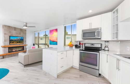South Mission Beach Condo | Highly rated Best Beach!⛱️ 3Bd 2Ba AC Luxury KING Beds!