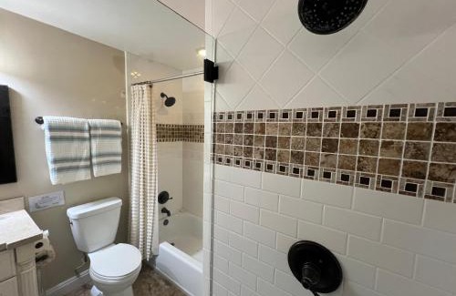Hermosa Village House | Highly Upgraded, 5 Bed, 45 ba, New Pool w/Jacuzzi, 1/2 mile walk to Disney