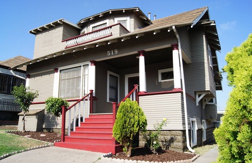 Golden Hill Condo | Highly Upgraded. Mins. to DT, Park, Zoo, Coronado, Airport. Families Welcome!