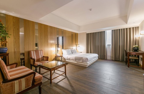 Guishan District Hotel | Highness Hotel