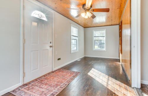 Robinson House | Hike, Boat and Fish Dog-Friendly Robinson Home