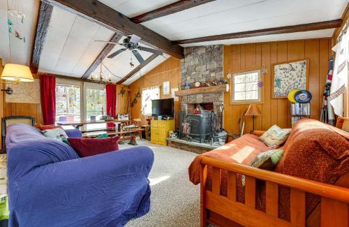 Chester House | Hike, Ski and Unwind Cabin with Deck in Chester!