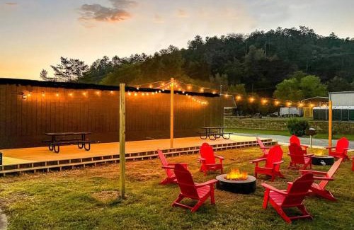 Townsend Hotel | Hiker's Haven