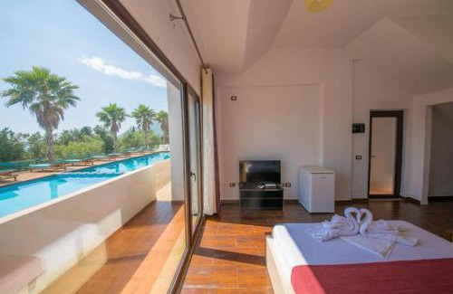 Dhermi Hotel | Hildon Villas