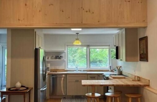 Hampton Bays Cottage | Hill Coast Cottage: Freshly Renovated