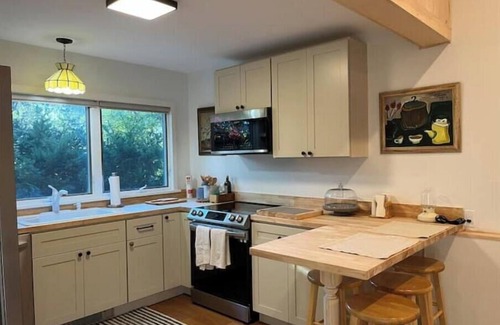 Hampton Bays Cottage | Hill Coast Cottage: Freshly Renovated