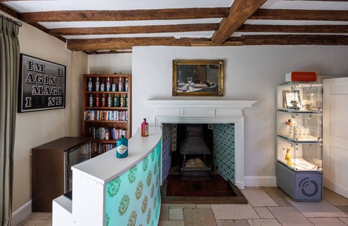 Hethel House | Hill House - Nine Bedroom House, Sleeps 21