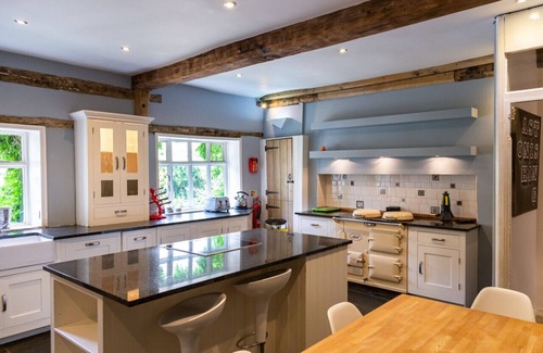 Hethel House | Hill House - Nine Bedroom House, Sleeps 21