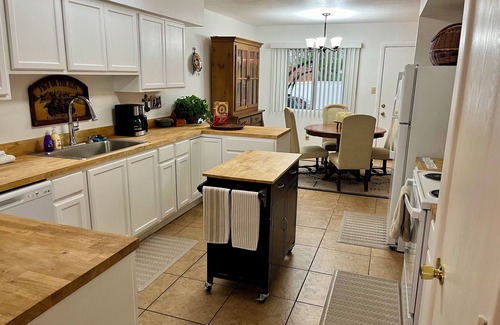 Sierra Vista House | Hill’s Southwest Sierra Retreat LLC