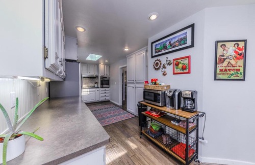 Ruidoso House | Hill Top Mountain View, 4 Bedroom, Pets, Hot Tub, Pool Table, Sleeps 10