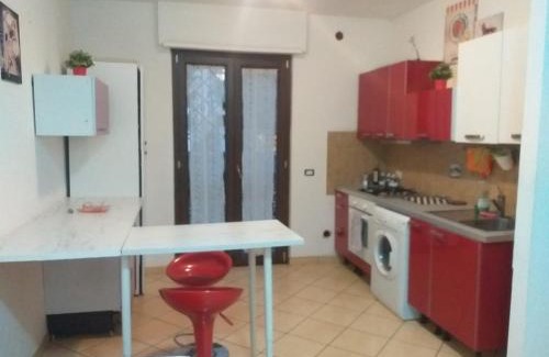 Quartiere XXIX Ponte Mammolo House | Hillary E Vale Room