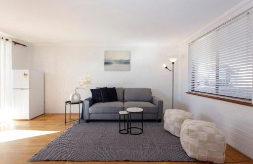 Hillarys Apartment | Hillarys Nook - 5 mins to Hillarys Boat Harbour