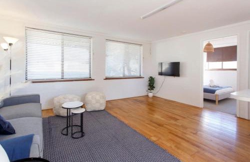 Hillarys Apartment | Hillarys Nook - 5 mins to Hillarys Boat Harbour