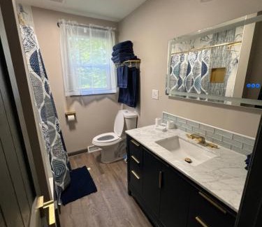 Lancaster Villa | Hillside country cabin