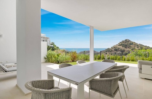Ojen Apartment | Hillside flat with pool in Palo Alto by Costarentals - Ref M49