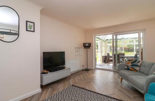 Mangotsfield House | Hillside