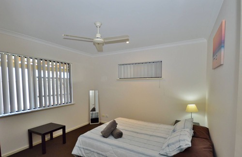 Kalbarri House | Hillside Retreat - Kalbarri, WA