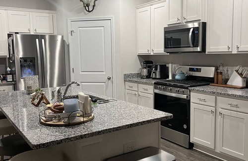 North Augusta House | Hillside View! 5 miles from Masters