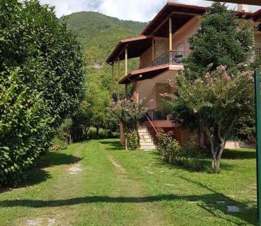 Loutraki Apartment | Hillside View Home