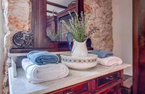 Cres Apartment | Hilltop Apartment Vidovici