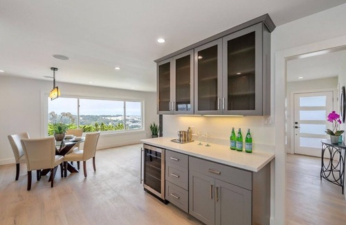Southern Hills House | Hilltop Beauty with Breathtaking San Francisco View