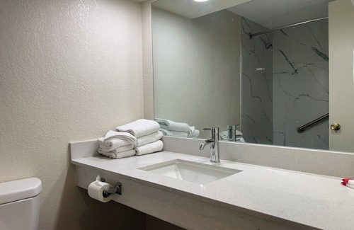 Northwest Yonkers Hotel | Hilltop Inn & Suites