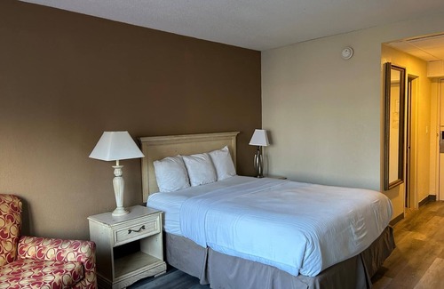 Northwest Yonkers Hotel | Hilltop Inn & Suites