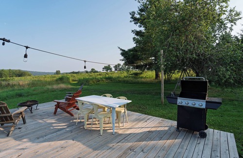 Livingston Manor House | Hilltop Retreat with Hot Tub in Livingston Manor
