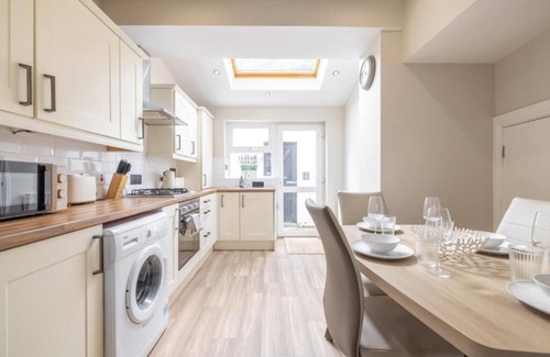 Belfast House | Hillview House