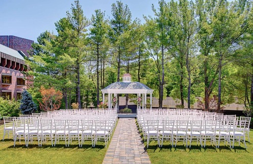 Dedham Hotel | Hilton Boston Dedham